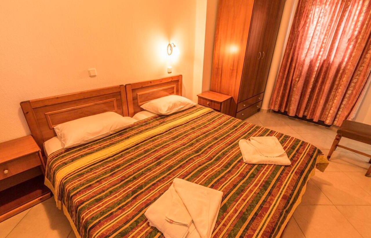 Delfini Hotel سكالا بوتامياس المظهر الخارجي الصورة
