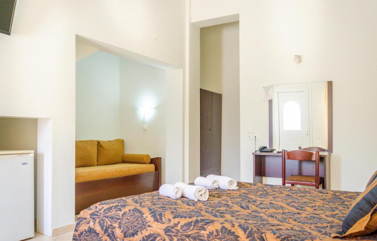 Delfini Hotel سكالا بوتامياس المظهر الخارجي الصورة