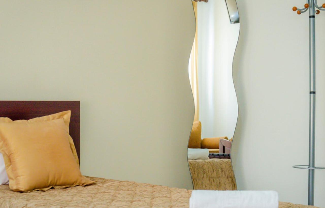 Delfini Hotel سكالا بوتامياس المظهر الخارجي الصورة