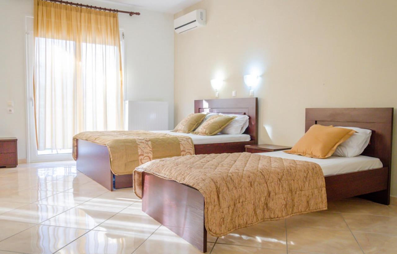 Delfini Hotel سكالا بوتامياس المظهر الخارجي الصورة