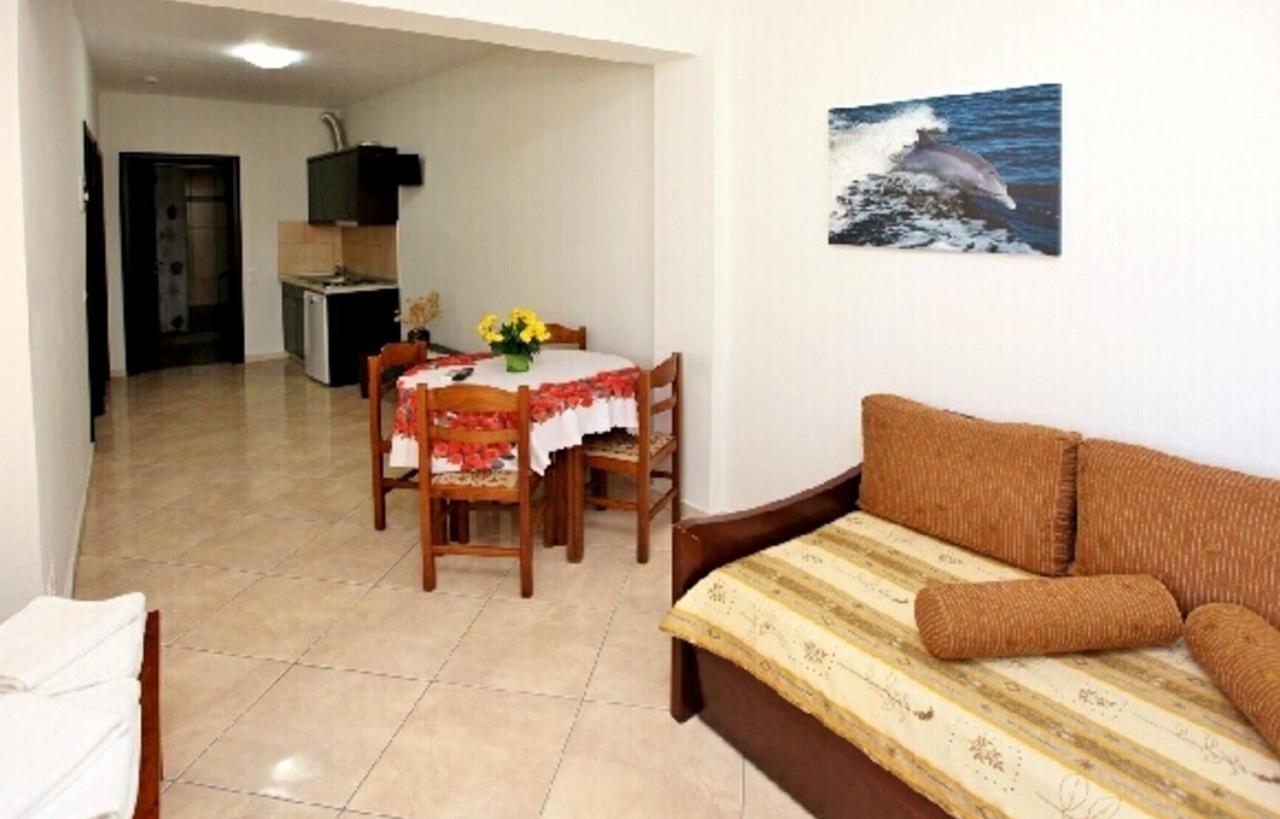 Delfini Hotel سكالا بوتامياس المظهر الخارجي الصورة