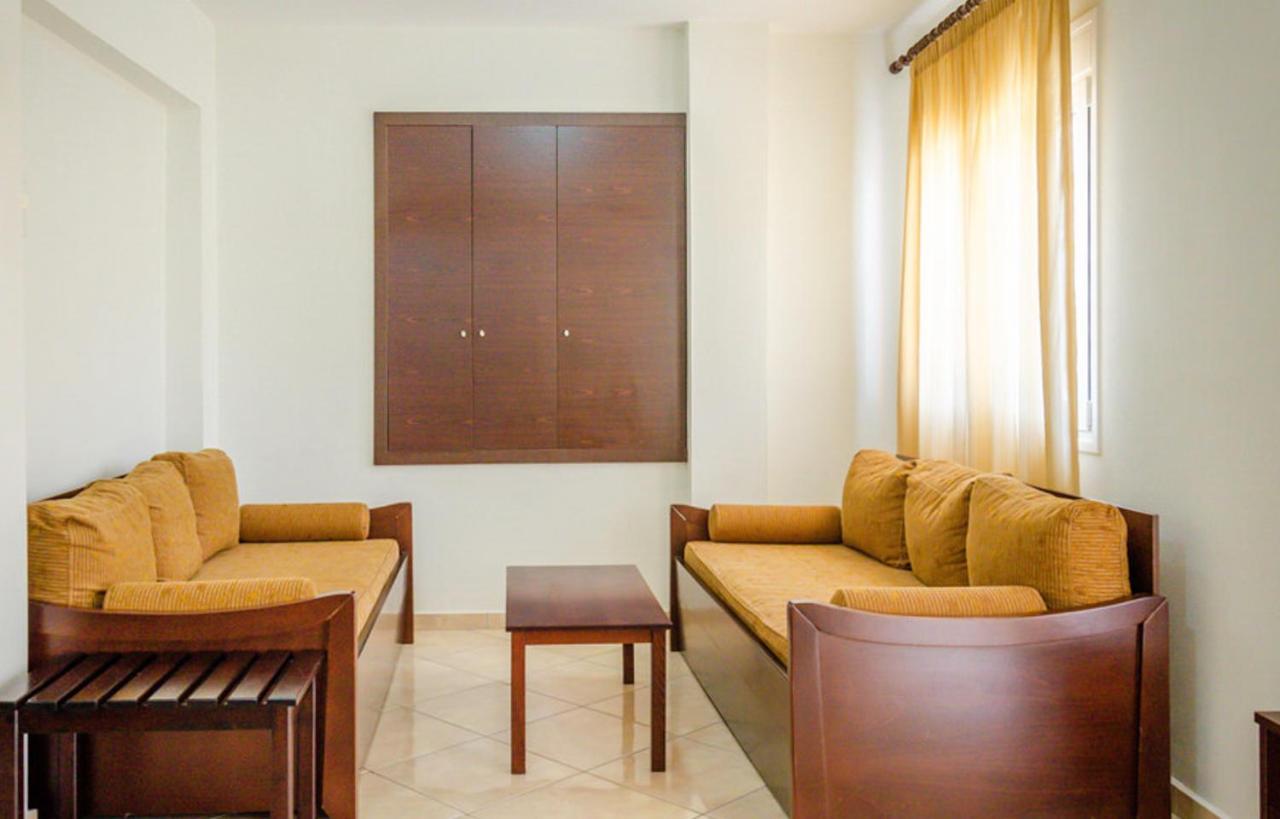 Delfini Hotel سكالا بوتامياس المظهر الخارجي الصورة